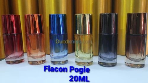 Extrait de parfum et flacons de parfum