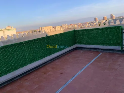 Brise vu ( clôture en grillage gazonn)