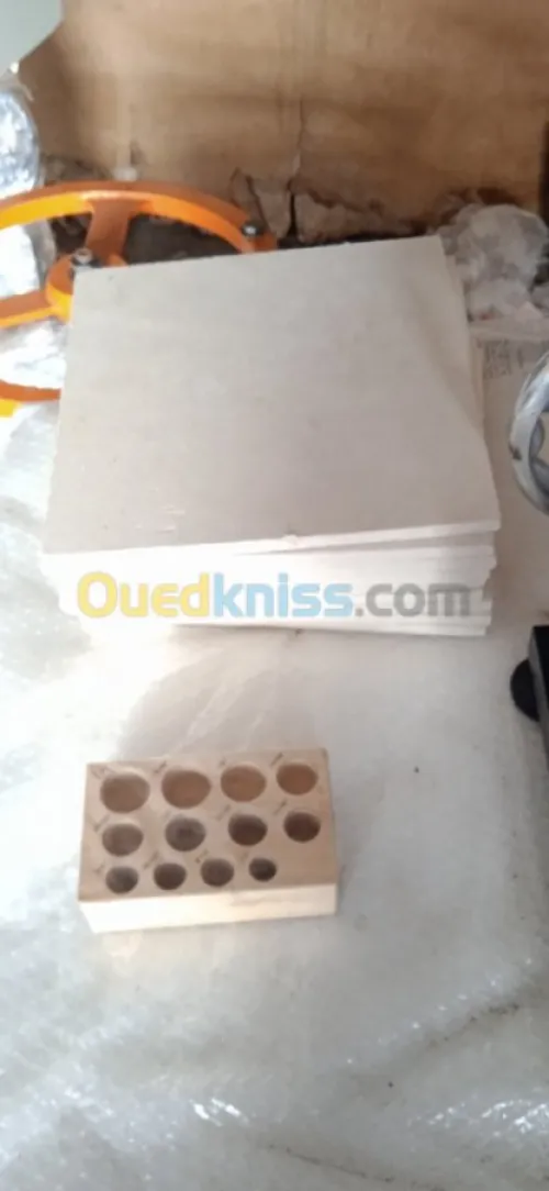 Machine de fabrication d'or et argent.