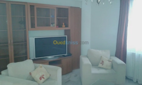 Location Duplex F4 Alger Hydra