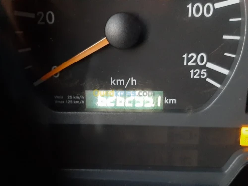 Mercedes Axor