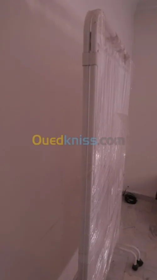 Paravent médical 3 panneaux à roulette