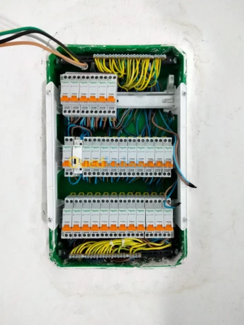  Électricien bâtiment 