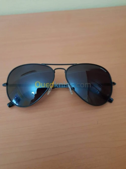 Vend lunettes de soleil