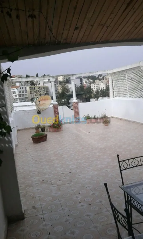 Location Duplex F4 Alger Hydra