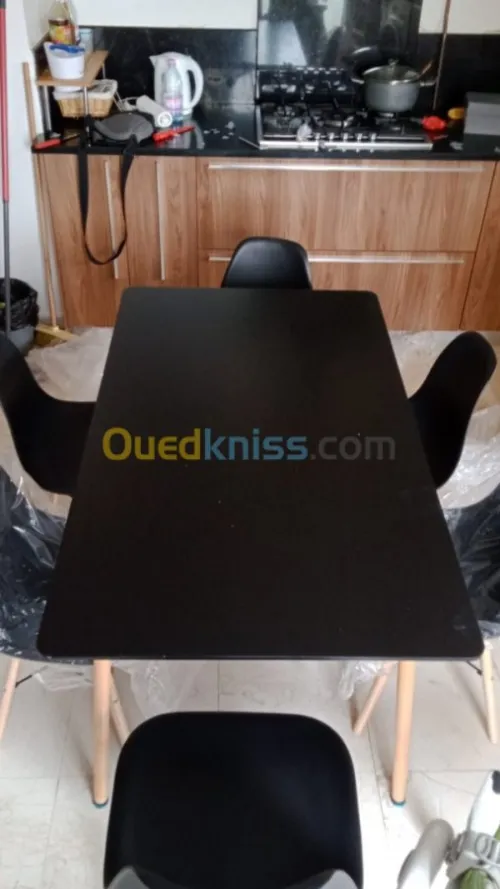 Promo pack table scandinave et chaise