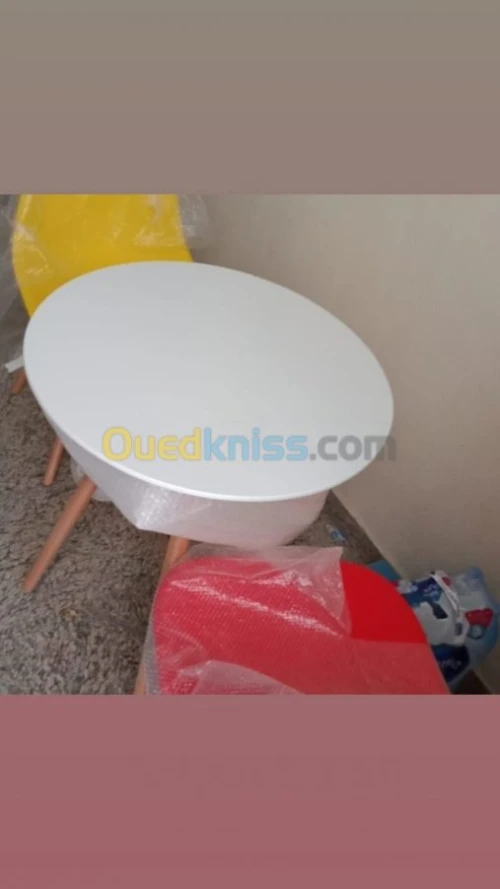 Promo pack table scandinave et chaise