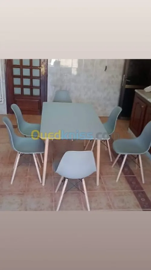 Promo pack table scandinave et chaise