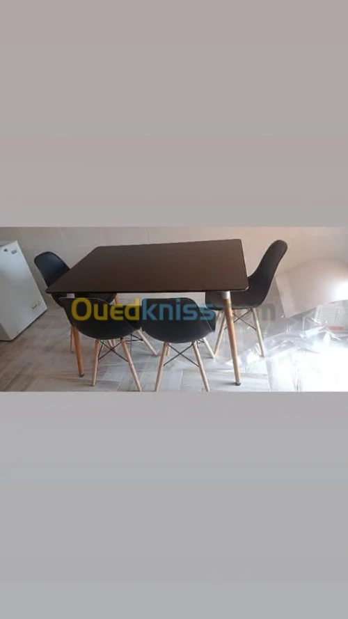 Promo pack table scandinave et chaise