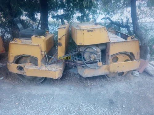 clark dumper Vibreur Engin Chantier