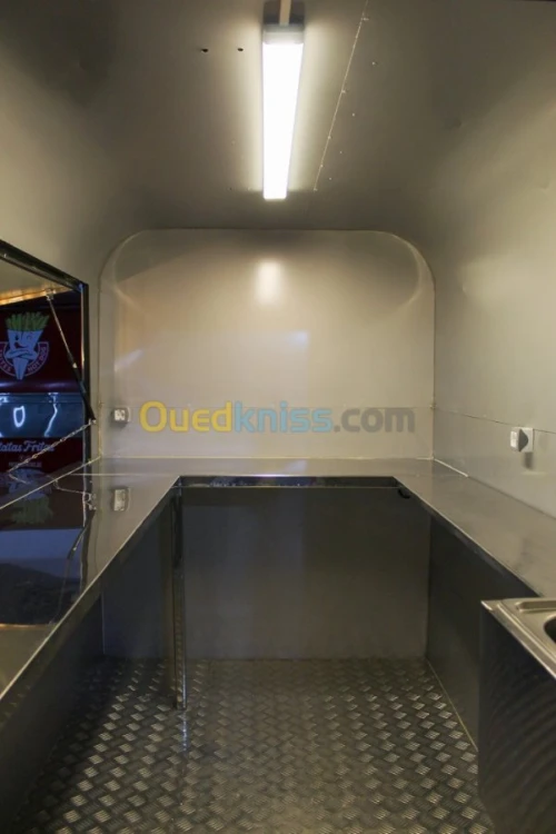 Fabrication des kiosques mobiles