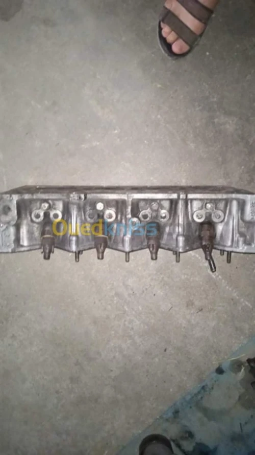 Pièce moteur R25 trafic 