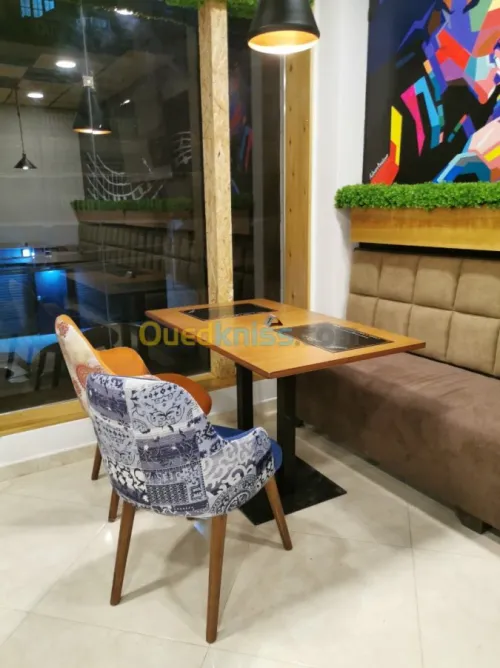 Fabrication des chaises et banquette 