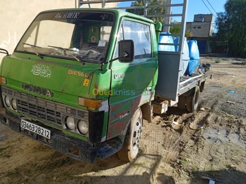 Toyota Dina b30