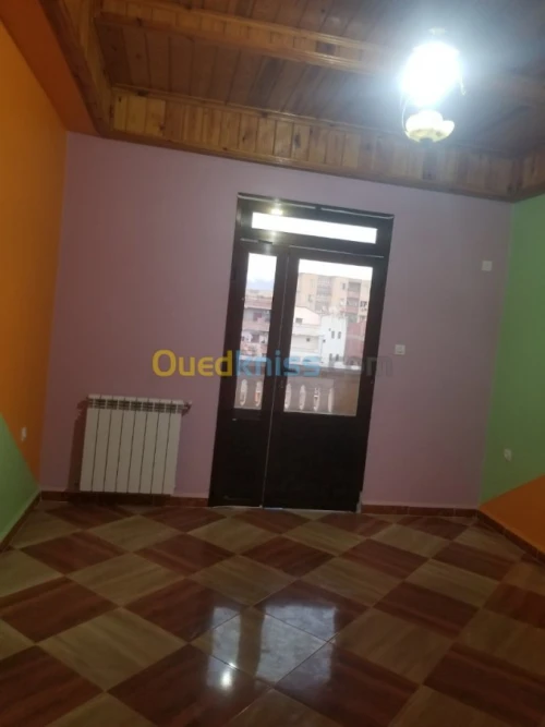 Location Niveau De Villa F3 Bouira Bouira