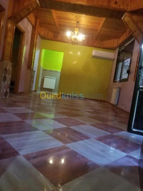 Location Niveau De Villa F3 Bouira Bouira
