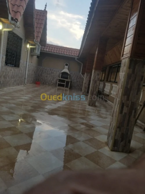 Location Niveau De Villa F3 Bouira Bouira