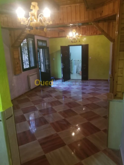 Location Niveau De Villa F3 Bouira Bouira