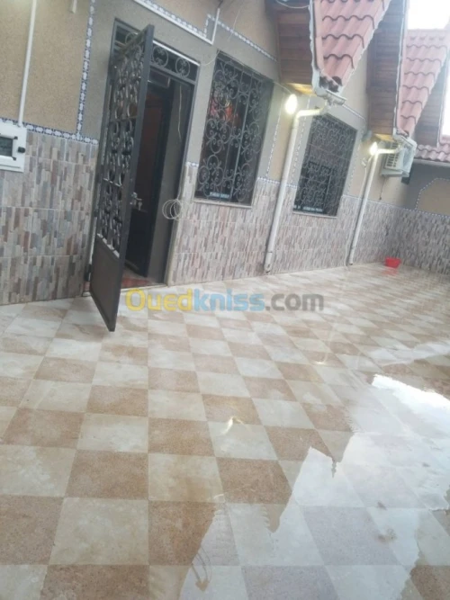 Location Niveau De Villa F3 Bouira Bouira