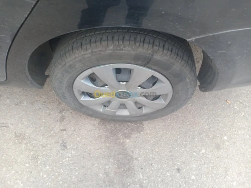 Jante + pneus+ enjoliveurs