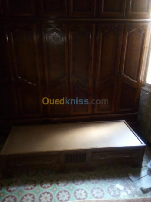 Meubles et tapis a vendre