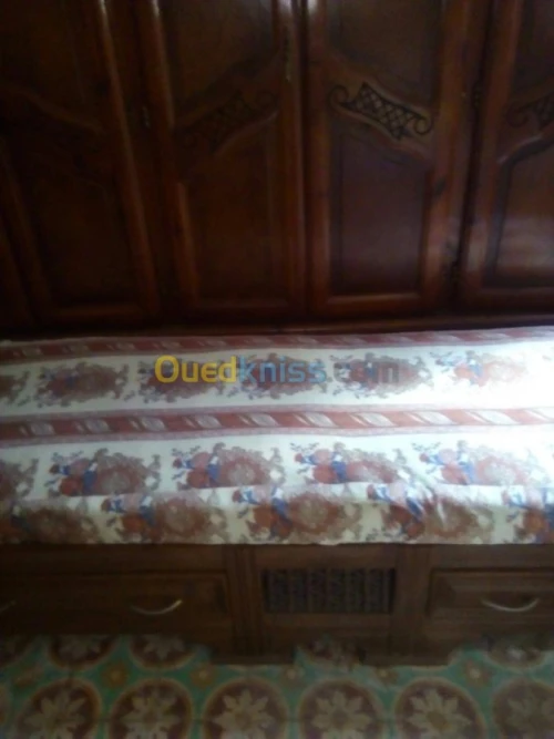 Meubles et tapis a vendre