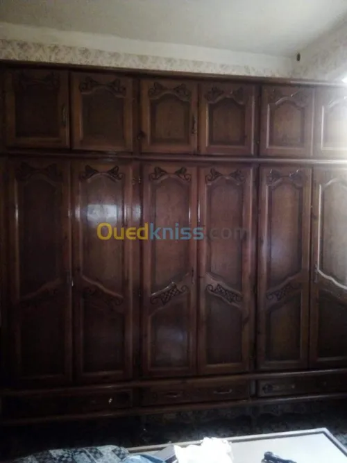 Meubles et tapis a vendre
