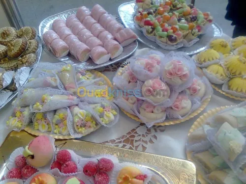  GATEAUX MODERNES ET TRADITIONELLEs