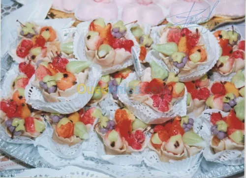  GATEAUX MODERNES ET TRADITIONELLEs