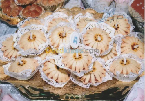  GATEAUX MODERNES ET TRADITIONELLEs