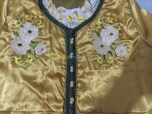 MACHINE DE BRODERIE ET COUTURE BROTHER