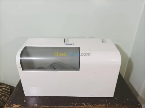 MACHINE DE BRODERIE ET COUTURE BROTHER