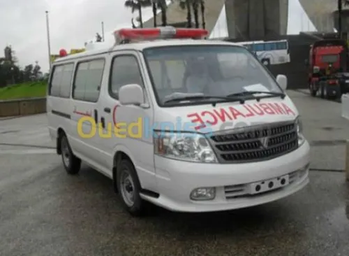 LOCATION AMBULANCE ET PICK UP 