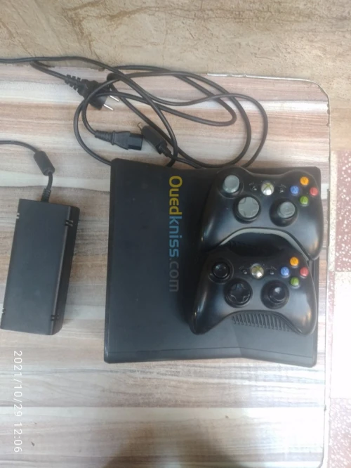 Xbox 360 Slim 250GB