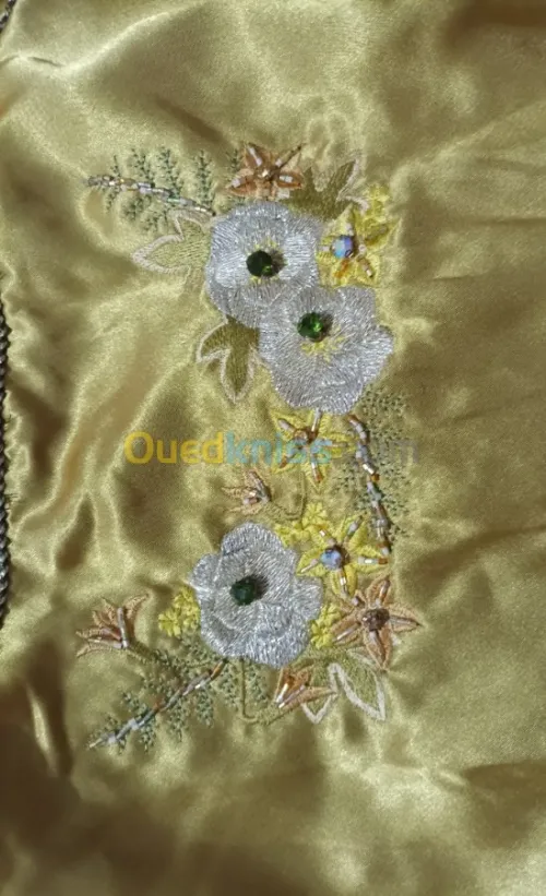 MACHINE DE BRODERIE ET COUTURE BROTHER