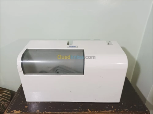 MACHINE DE BRODERIE ET COUTURE BROTHER