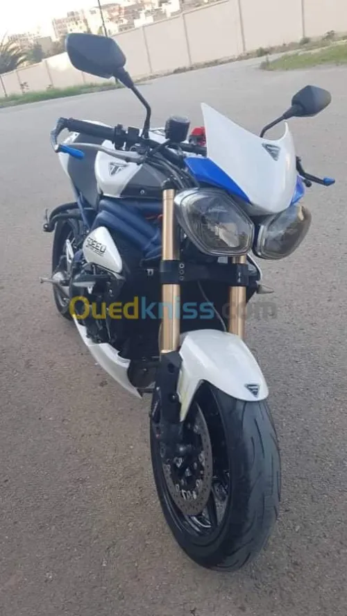Triumph 1050 speed triple