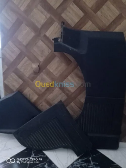 GARNITURES 02 VITRE ARRIERE BERLINGO