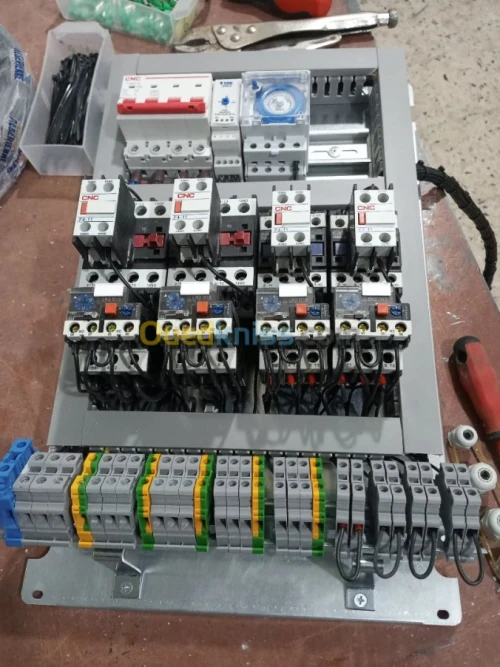 Câblage electrique d armoir industri