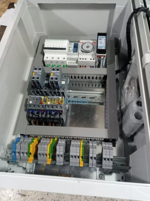 Câblage electrique d armoir industri
