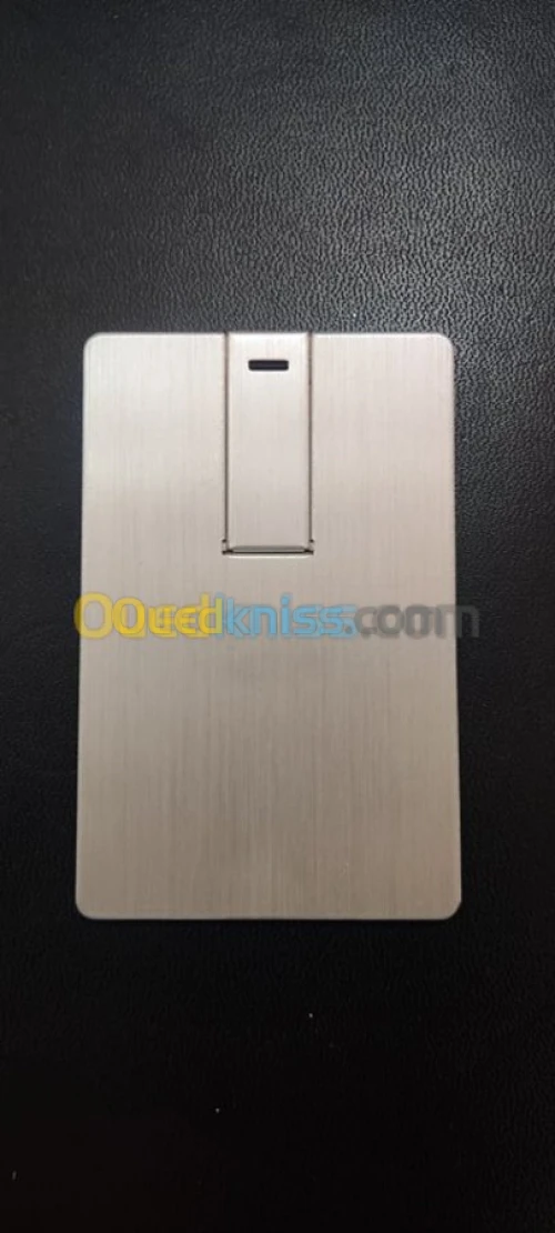 FLASH DISK USB CREDIT CARD 4 GB - USB Business Card 