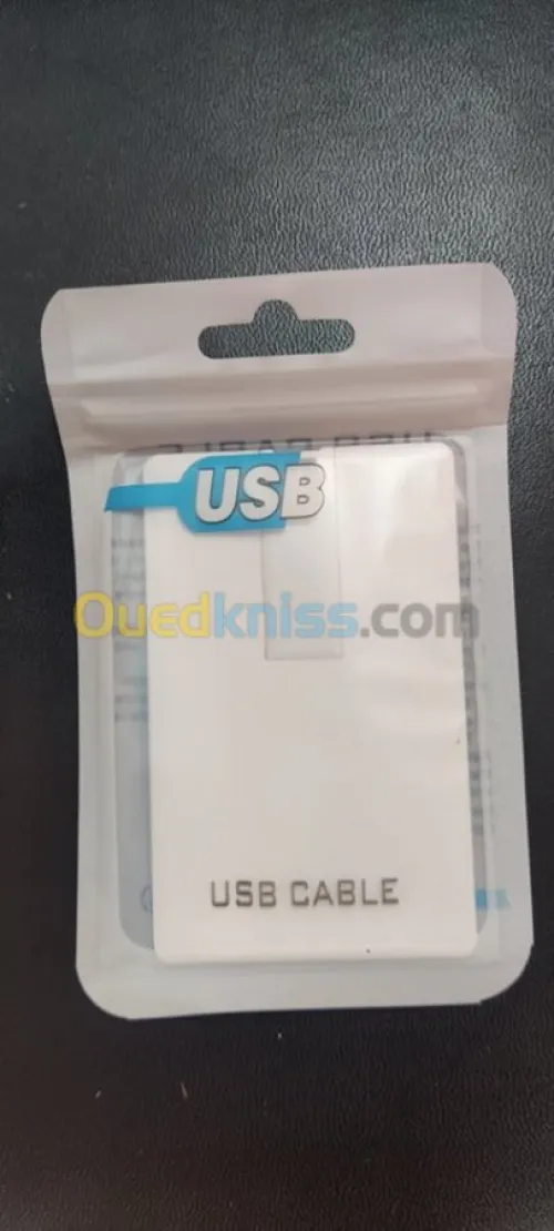 FLASH DISK USB CREDIT CARD 4 GB - USB Business Card 