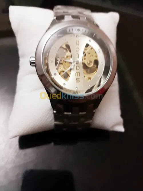 mécanique swatch montre