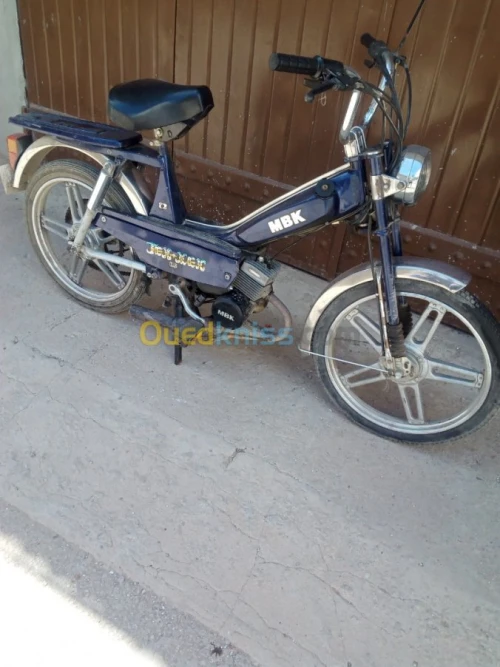 Mbk دراجة نارية 