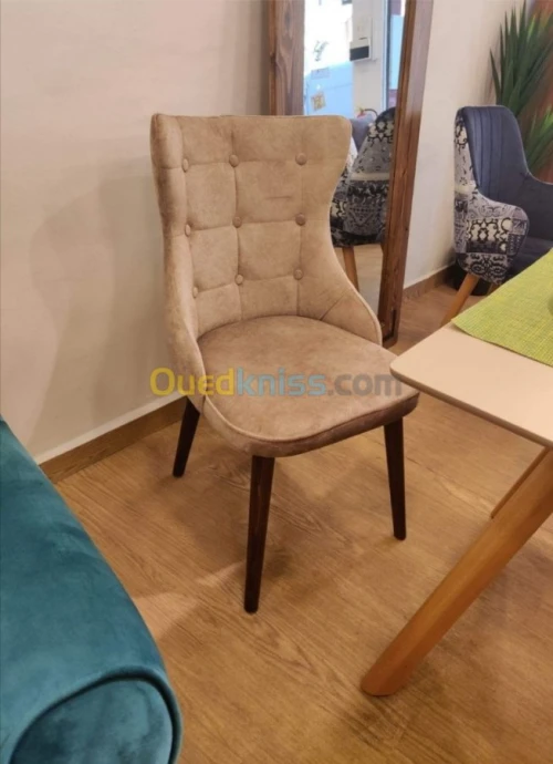 Chaise et banquette 