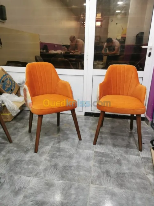 Chaise et banquette 