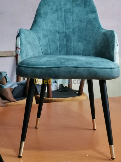 Chaise et banquette 