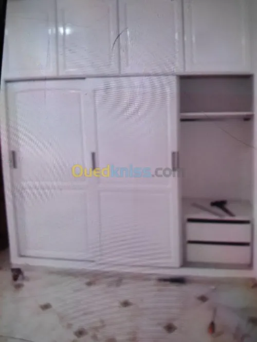 نجار عام