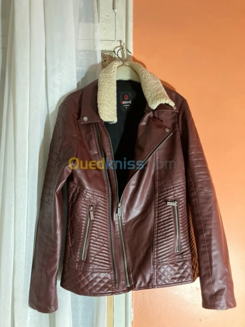 Veste semi cuir avec double fermeture