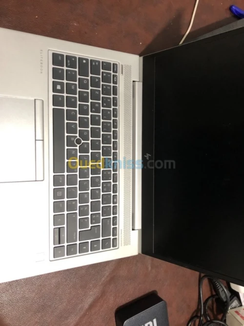 Hp elite book i5 8eme 8gb de ram